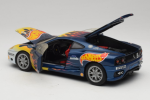 Ferrari 360 Modena Challenge #5 Hot Wheels Purple Fire Livery 1999 Bburago 1:18 29619 Metāls — attēls 5 no 8