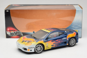 Ferrari 360 Modena Challenge #5 Hot Wheels Purple Fire Livery 1999 Bburago 1:18 29619 Metāls — attēls 8 no 8