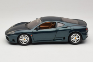 Ferrari 360 Modena Tumši Zaļš Metallic Bburago 1:18 3358-G2 Metāls — attēls 3 no 7