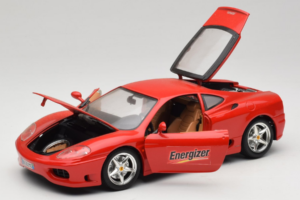 Ferrari 360 Modena Energizer Sarkans Bburago 1:18 3358-P3 Metāls — attēls 2 no 8