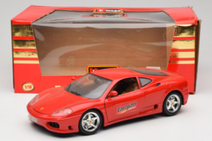 Ferrari 360 Modena Energizer Sarkans Bburago 1:18 3358-P3 Metāls — attēls 8 no 8
