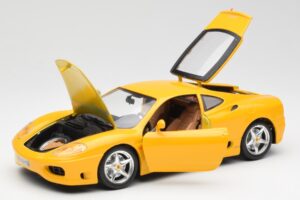 Ferrari 360 Modena Dzeltens Bburago 1:18 3368 Metāls — attēls 2 no 8