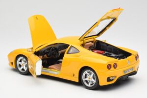 Ferrari 360 Modena Dzeltens Bburago 1:18 3368 Metāls — attēls 5 no 8