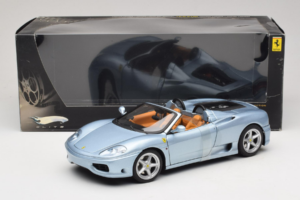 Ferrari 360 Spider Zils The Italian Job Hot Wheels 1:18 P9905 Metāls — attēls 6 no 6