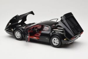 Ferrari 365 GT4/BB Melns Kyosho 1:18 08173K Metāls — attēls 5 no 8