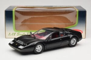 Ferrari 365 GT4/BB Melns Kyosho 1:18 08173K Metāls — attēls 8 no 8