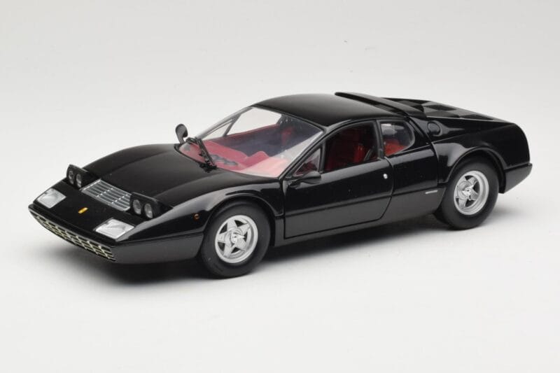 Ferrari 365 GT4/BB Melns Kyosho 1:18 08173K Metāls
