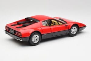 Ferrari 365 GT4/BB Sarkans Kyosho 1:18 08173R Metāls — attēls 3 no 8