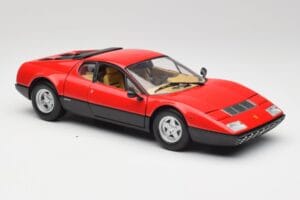 Ferrari 365 GT4/BB Sarkans Kyosho 1:18 08173R Metāls — attēls 6 no 8