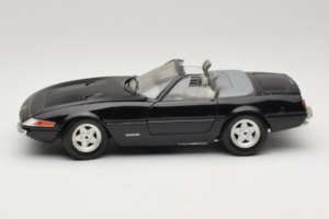 Ferrari 365 GTB/4 Daytona Kabriolets Melns Techno Giodi 1:18 40011-B1 Metāls — attēls 4 no 8