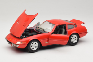 Ferrari 365 GTB/4 Daytona Sarkans Techno Giodi 1:18 40011-P2 Metāls — attēls 2 no 8