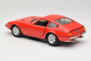 Ferrari 365 GTB/4 Daytona Sarkans Techno Giodi 1:18 40011-P2 Metāls — attēls 7 no 8