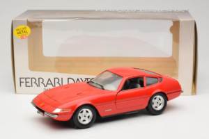 Ferrari 365 GTB/4 Daytona Sarkans Techno Giodi 1:18 40011-P2 Metāls — attēls 8 no 8
