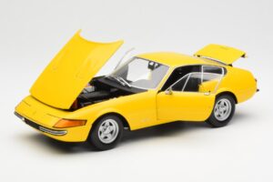 Ferrari 365 GTB/4 Daytona Dzeltens Kyosho 1:18 08162Y Metāls — attēls 2 no 8