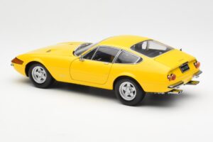 Ferrari 365 GTB/4 Daytona Dzeltens Kyosho 1:18 08162Y Metāls — attēls 7 no 8