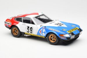 Ferrari 365 GTB/4 #39 J-C. Andruet / Lena 24 Hours of Le Mans 1972 Kyosho 1:18 08164E Metāls — attēls 6 no 8