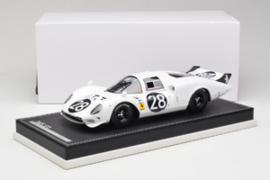 Ferrari 365 P2 #28 M. Gregory / J. Schlesser NART 24 Hours of Daytona 1967 Balts AB Models 1:18 REMC019 Sveķi — attēls 6 no 6