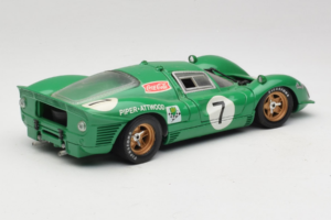 Ferrari 412P #7 Zaļš 24 Hours of Daytona 1967 Eagles Race 1:18 37000 Metāls — attēls 3 no 8