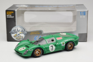 Ferrari 412P #7 Zaļš 24 Hours of Daytona 1967 Eagles Race 1:18 37000 Metāls — attēls 8 no 8