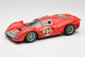 Ferrari 412P #23 W. Mairesse / J. Beurlys Le Mans 1967 Sarkans Revell 1:18 48826 Metāls