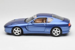 Ferrari 456 GT Blu Pozzi Bburago 1:18 3036-M3 Metāls — attēls 4 no 8