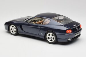 Ferrari 456 GT Zils Bburago 1:18 3036 Metāls — attēls 4 no 8