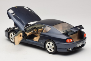 Ferrari 456 GT Zils Bburago 1:18 3036-B1 Metāls — attēls 5 no 8