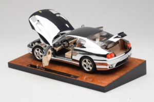 Ferrari 456 GT Chrome Silver Bburago 1:18 3746-R1 Metāls — attēls 5 no 8