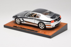 Ferrari 456 GT Chrome Silver Bburago 1:18 3746-R1 Metāls — attēls 7 no 8