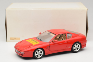 Ferrari 456 GT Ferrari Model Club Sarkans Bburago 1:18 3036-P1 Metāls — attēls 8 no 8