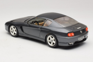 Ferrari 456 GT Pelēks Metallic Bburago 1:18 3036-G1 Metāls — attēls 7 no 8