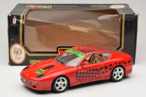 Ferrari 456 GT Interconti Car HiFi Sarkans Bburago 1:18 3036-D Metāls — attēls 8 no 8