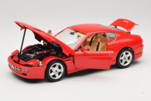 Ferrari 456 GT Sarkans Bburago 1:18 3046-R1 Metāls — attēls 2 no 8
