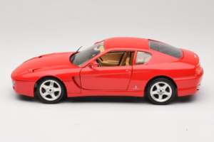 Ferrari 456 GT Sarkans Bburago 1:18 3046-R1 Metāls — attēls 4 no 8