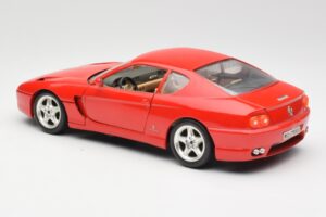 Ferrari 456 GT Sarkans Bburago 1:18 3036-M1 Metāls — attēls 7 no 8