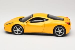 Ferrari 458 Italia Dzeltens Hot Wheels 1:18 P9894 Metāls — attēls 4 no 8