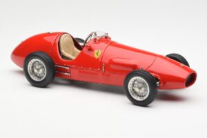 Ferrari 500 F2 #1 A. Ascari F1 Double World Champion 1952-1953 CMC 1:18 M-056 Metāls — attēls 4 no 6
