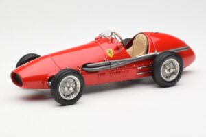 Ferrari 500 F2 #1 A. Ascari F1 Double World Champion 1952-1953 CMC 1:18 M-056 Metāls