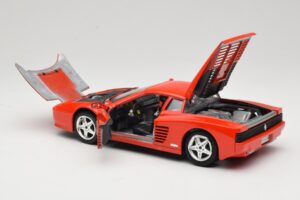 Ferrari 512 TR Sarkans Mira 1:18 6144 Metāls — attēls 5 no 8