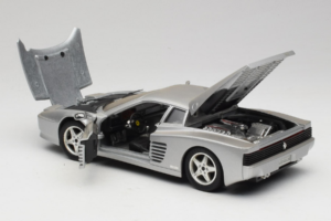 Ferrari 512 TR Sudrabs Mira 1:18 6178-B1 Metāls — attēls 5 no 8