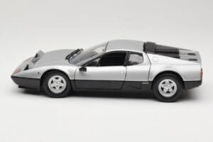 Ferrari 512BB Sudrabs Kyosho 1:18 08171S Metāls — attēls 4 no 8