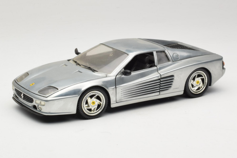 Ferrari 512M Chrome Silver Hot Wheels 1:18 25739 Metāls