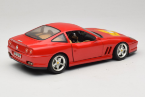 Ferrari 550 Maranello 22 Jahre Ferrari Model Club Sarkans Bburago 1:18 3064-P2 Metāls — attēls 3 no 8