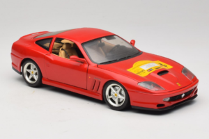 Ferrari 550 Maranello 22 Jahre Ferrari Model Club Sarkans Bburago 1:18 3064-P2 Metāls — attēls 6 no 8
