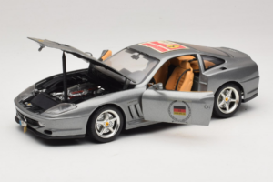 Ferrari 550 Maranello 25 Ferrari Model Club Sudrabs Bburago 1:18 3344-S1 Metāls — attēls 2 no 7