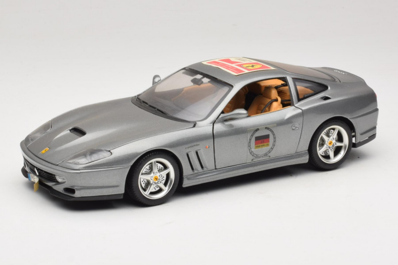 Ferrari 550 Maranello 25 Ferrari Model Club Sudrabs Bburago 1:18 3344-S1 Metāls