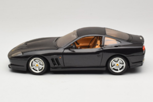 Ferrari 550 Maranello Melns Metallisks Bburago 1:18 3344-B1 Metāls — attēls 4 no 8