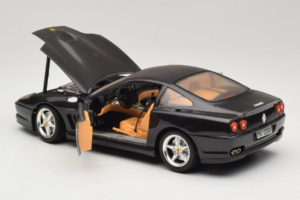Ferrari 550 Maranello Melns Metallisks Bburago 1:18 3344-B1 Metāls — attēls 5 no 8