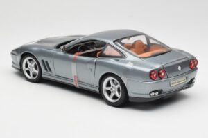 Ferrari 550 Maranello Pelēks Metallic Maisto 1:18 4839 Metāls — attēls 5 no 6