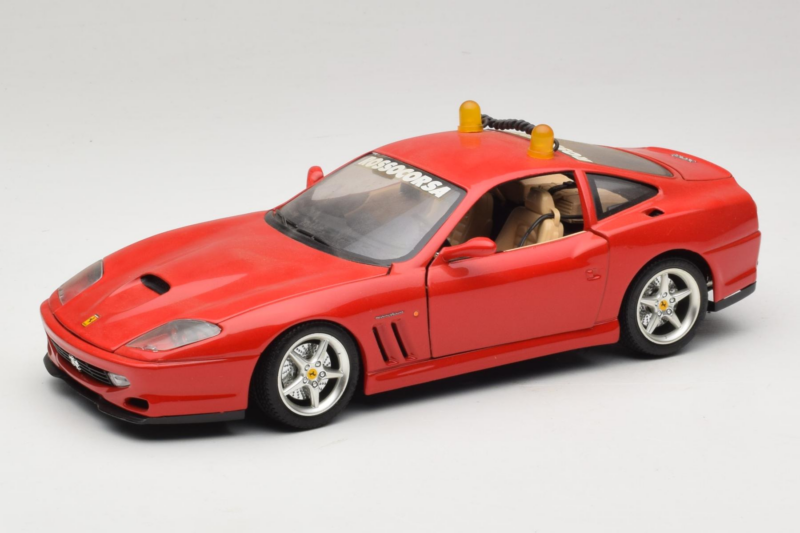 Ferrari 550 Maranello Safety Car Rosso Corsa Bburago 1:18 3064-P1 Metāls